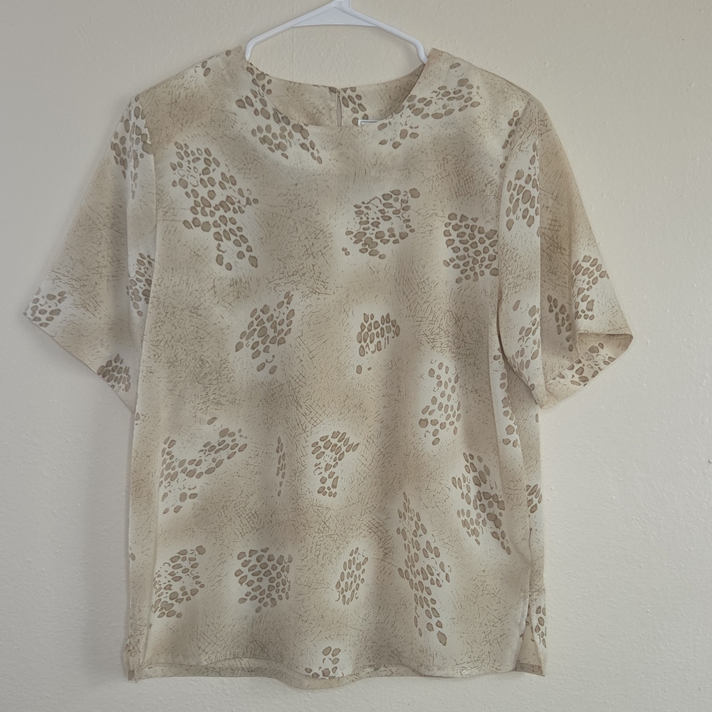 Women's Cream Patterned Short-Sleeve Blouse
